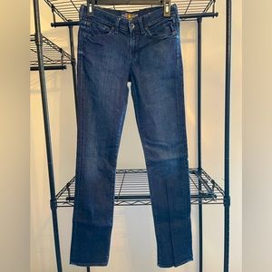 Lucky Brand size 2/26 Sweet n’ Straight dark wash jeans